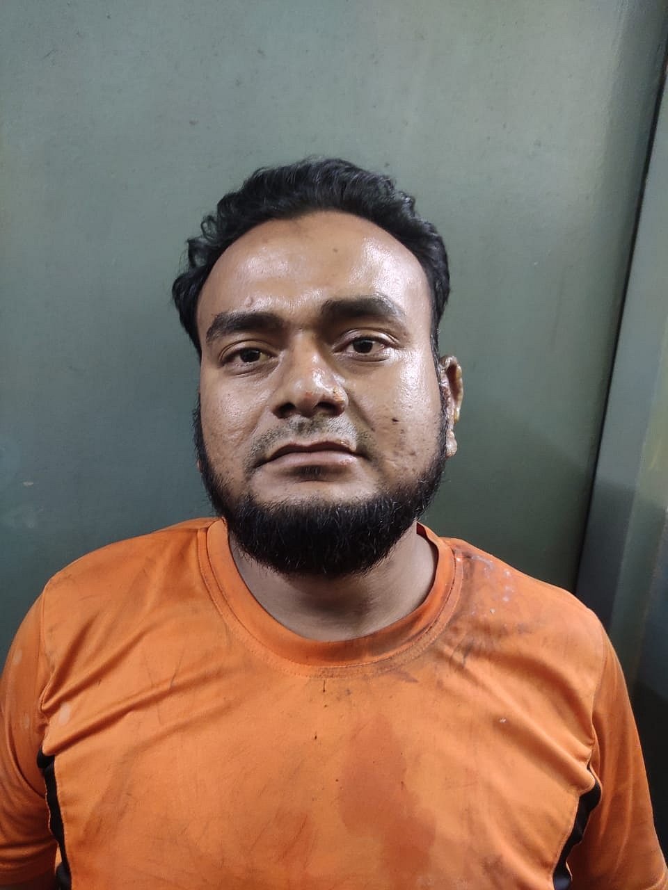 Labour contractor Mohammad Hisnomuddin Shaikh