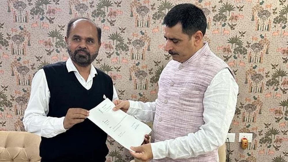 Congress leader CJ Chavda 