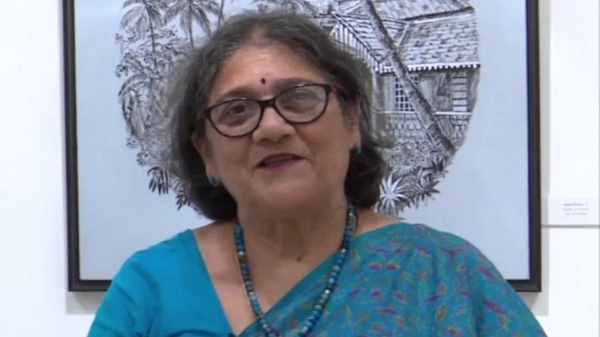 Nina Rege, Assistant Director of the Nehru Centre Art Gallery in Worli, Mumbai