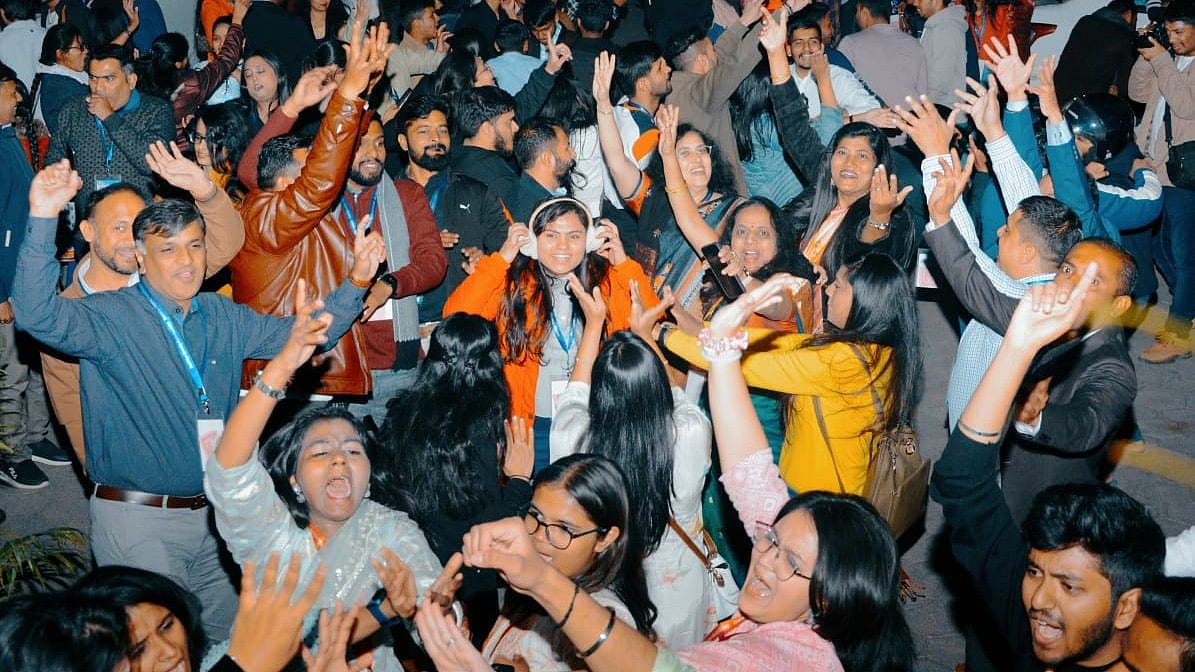 article-image