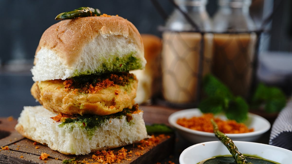 Mumbai's Popular Street Food Vada Pav