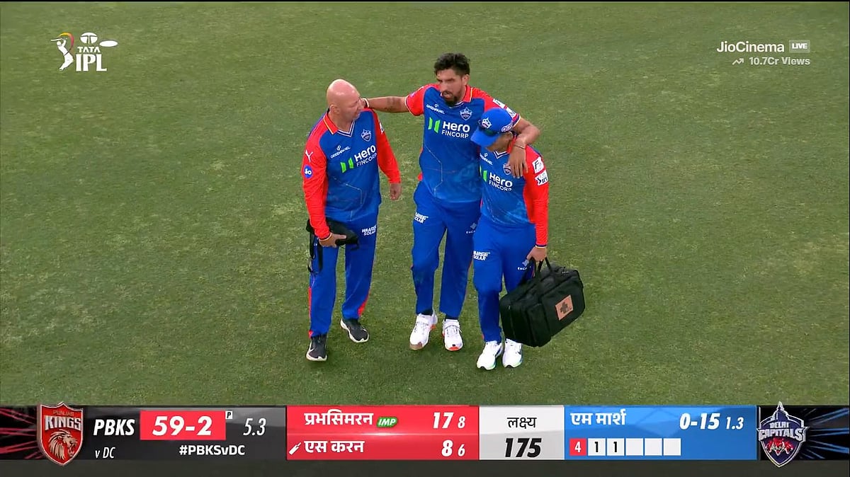 PBKS vs DC, IPL 2024: Blow For Delhi As Ishant Sharma Twists His Ankle While Fielding, Limps Off Ground In Match 2