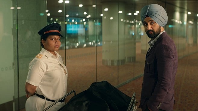 Trupti Khamkar and Diljit Dosanjh in Crew | A still from the trailer