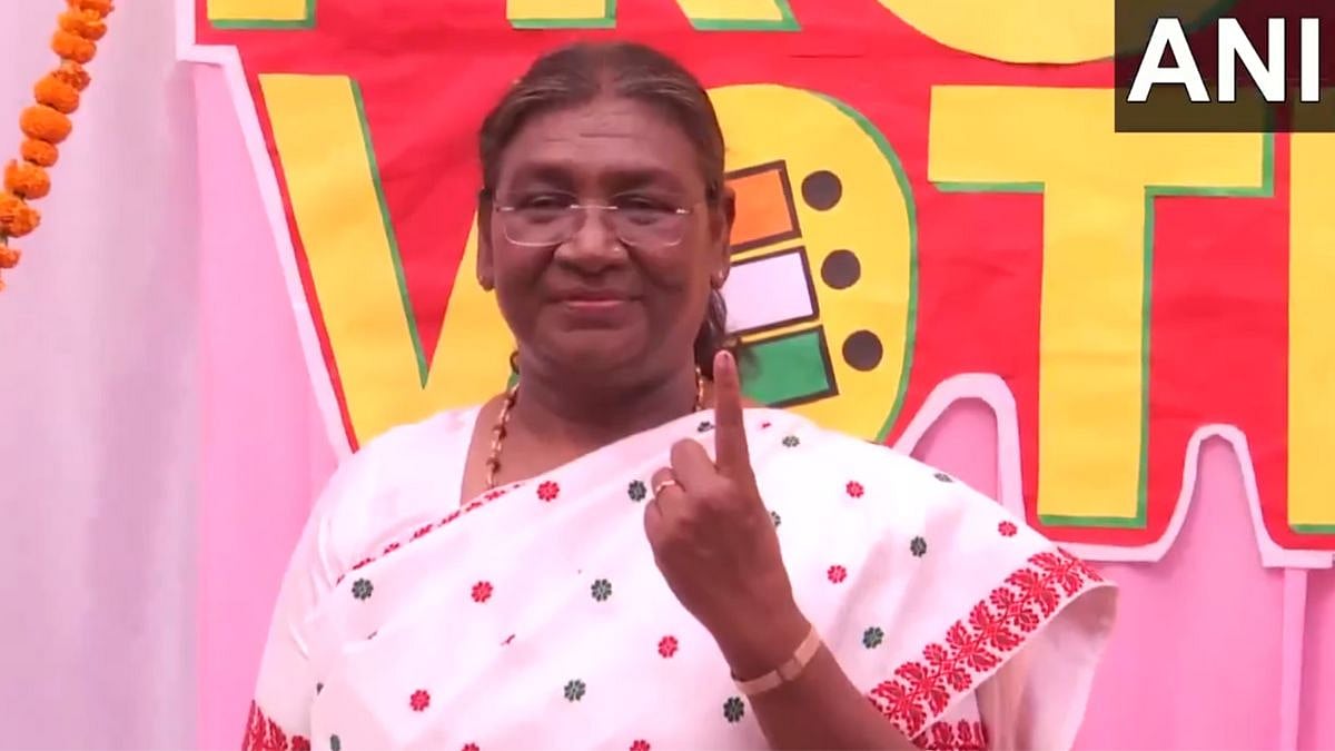 Lok Sabha Elections 2024: President Droupadi Murmu Casts Her Vote In Delhi During 6th Phase Of Polling