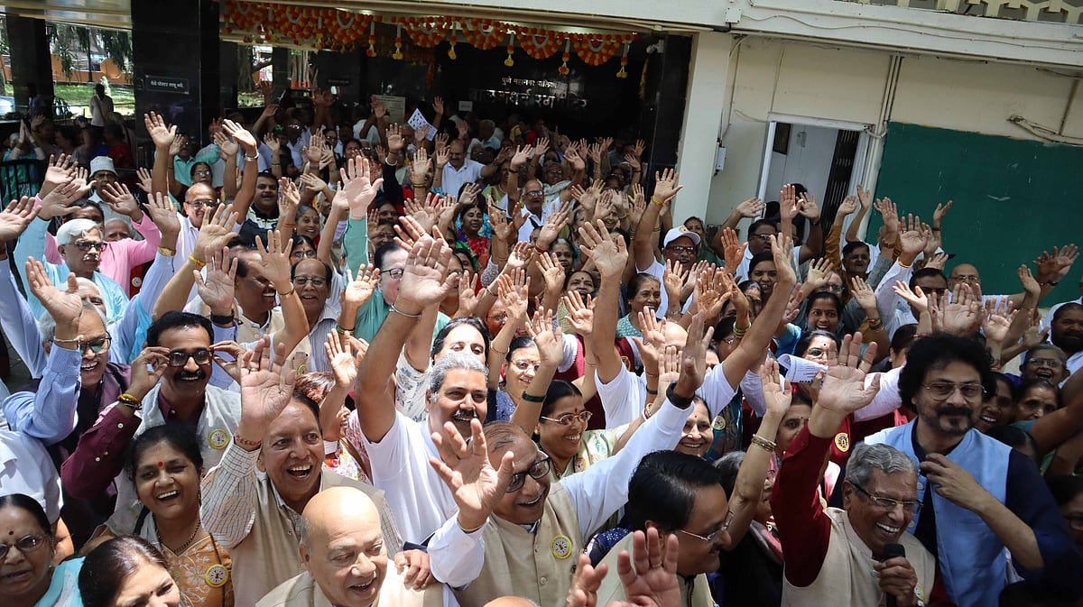 Pune Celebrates World Laughter Day with Laughter Yoga Event