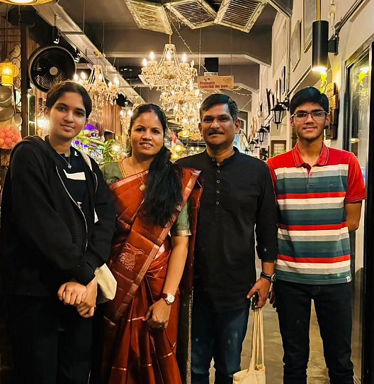 Newly minted Grandmaster Siddharth Jagadeesh with his family. His father Jagadeesh Balakrishnan earlier sponsored a chess scholarship to support the game. Photo courtesy: Instagram/chessbaseindia (photo by Aditya Sur Roy)