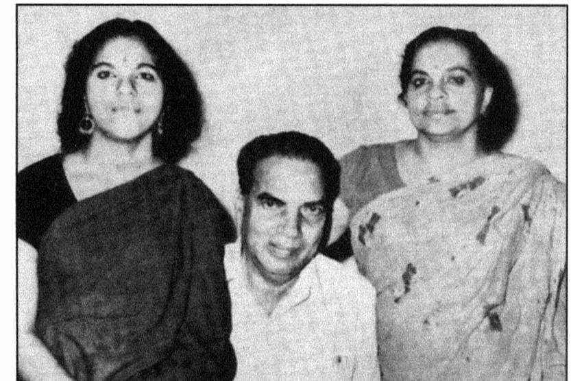 AKG with his wife Susheela and daughter Laila 