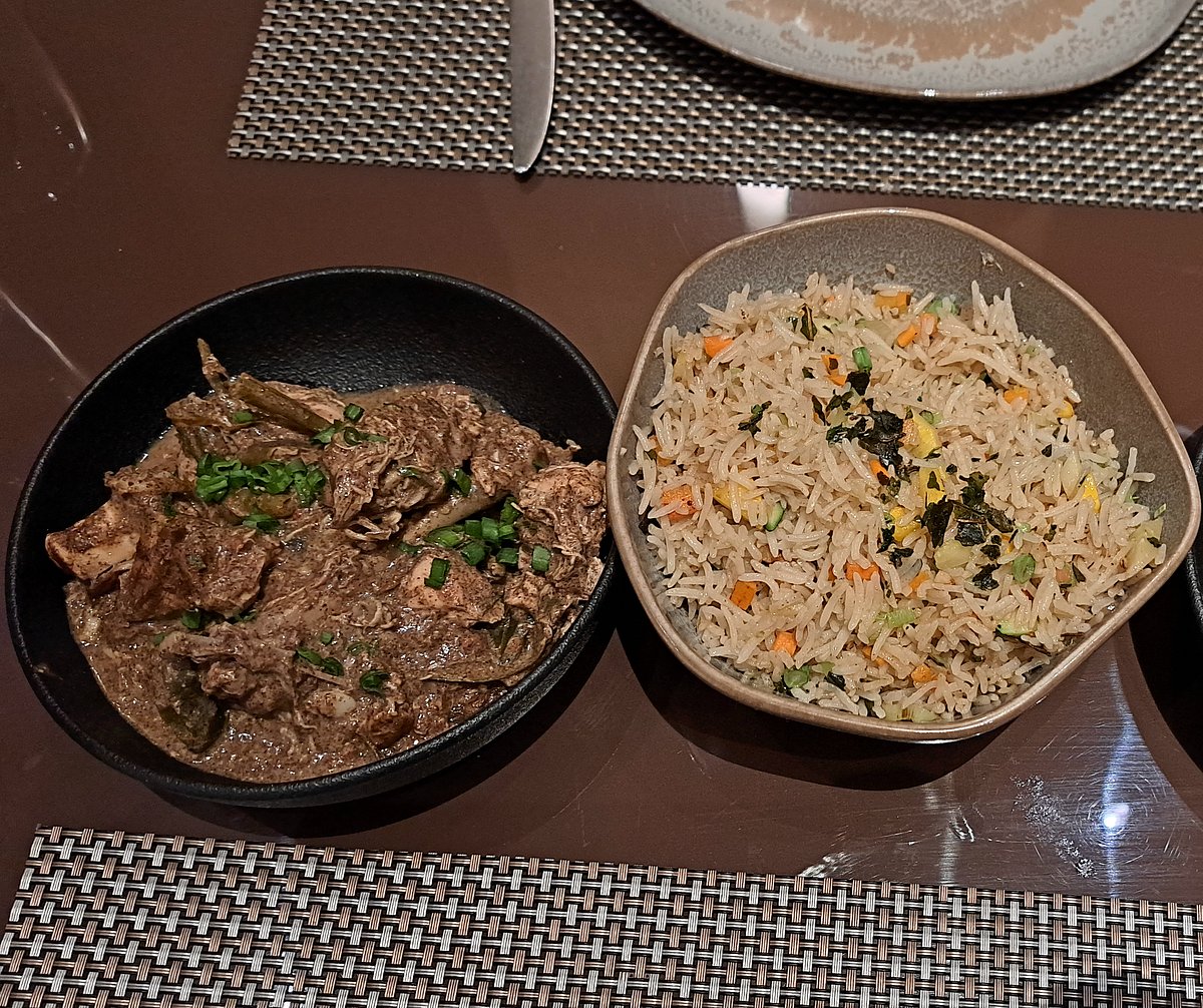 Kenie Thevu Gacha and veggie fried rice