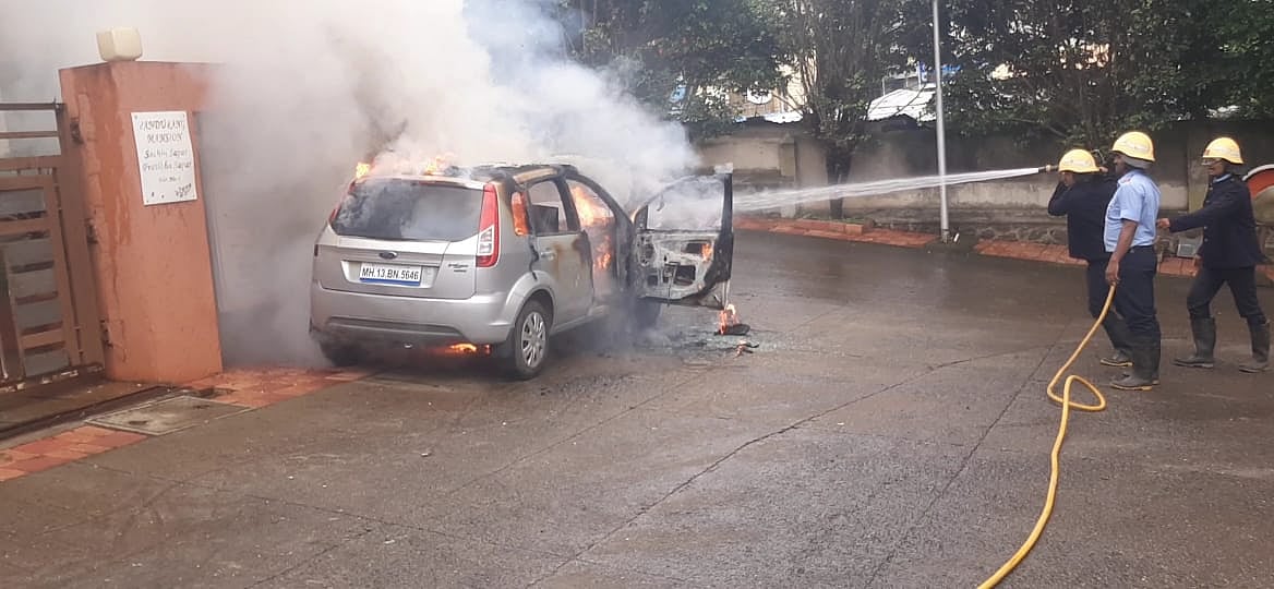 VIDEO: Parked Four-Wheeler in Pune Engulfed in Flames, No Injuries Reported