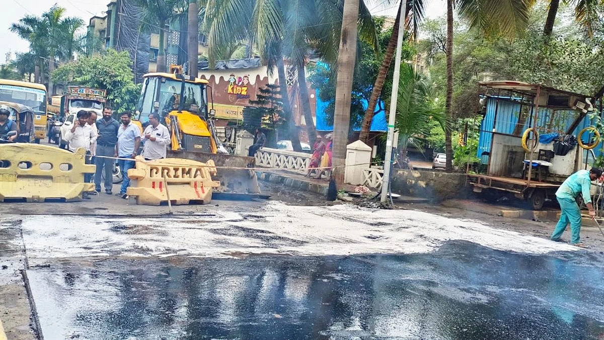 Mira-Bhayandar: MBMC Adopts Mastic Treatment to Repair Roads | FPJ