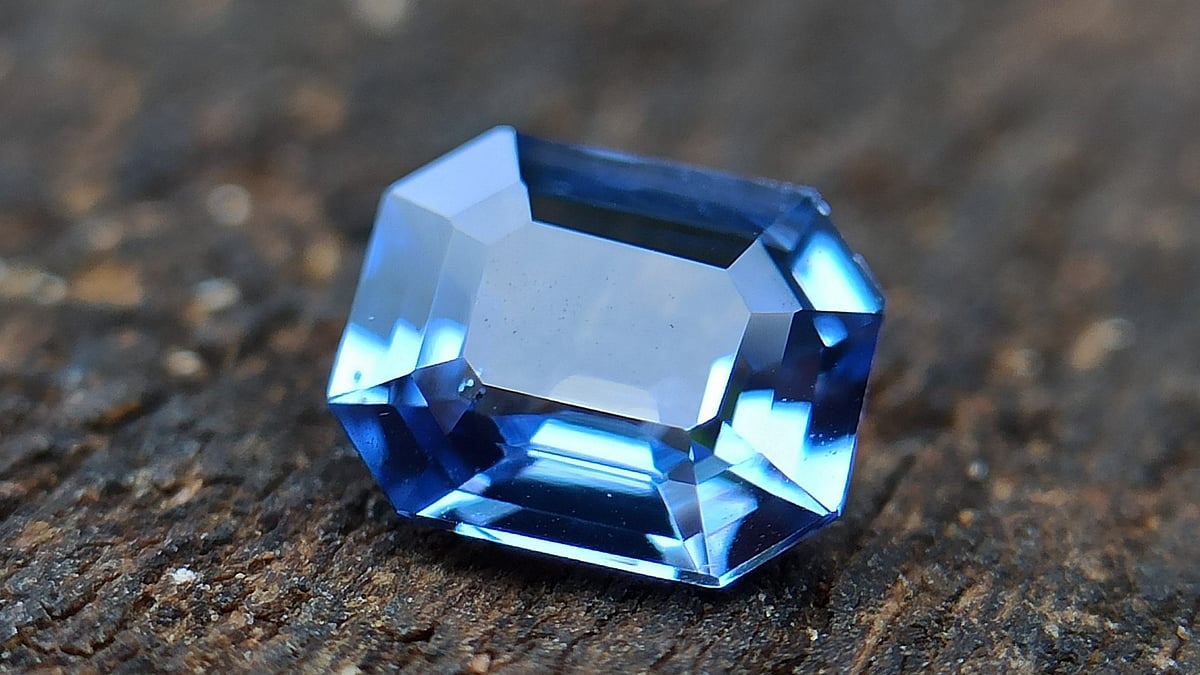 Blue sapphire |