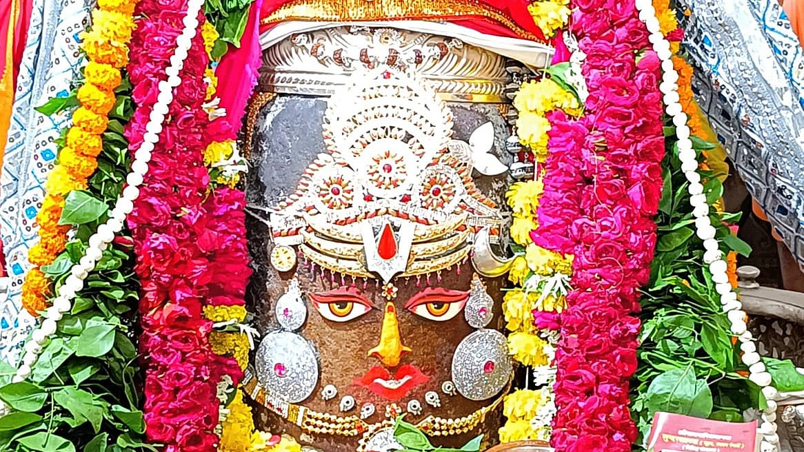 Shravan 2024: Devotees Throng Ujjain’s Mahakaleshwar Temple On First Shravan Somvar; Over 3 Lakh Devotees Expected Everyday; Check Pics | FP Photo 