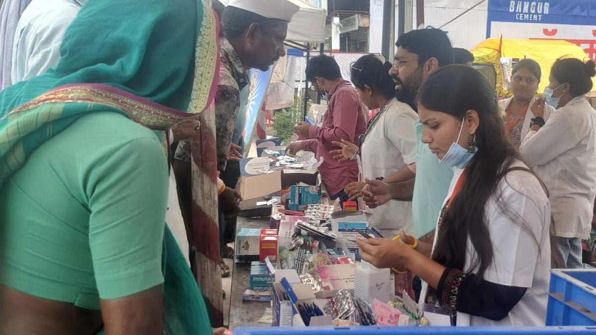 Doctors at the medical station  | 