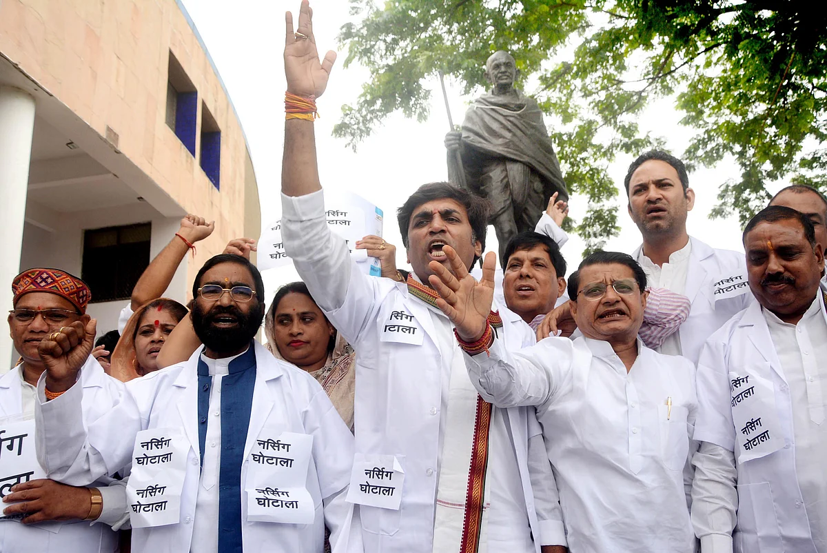 MP Assembly’s Monsoon Session: Opposition Creates Ruckus Over Nursing Scam