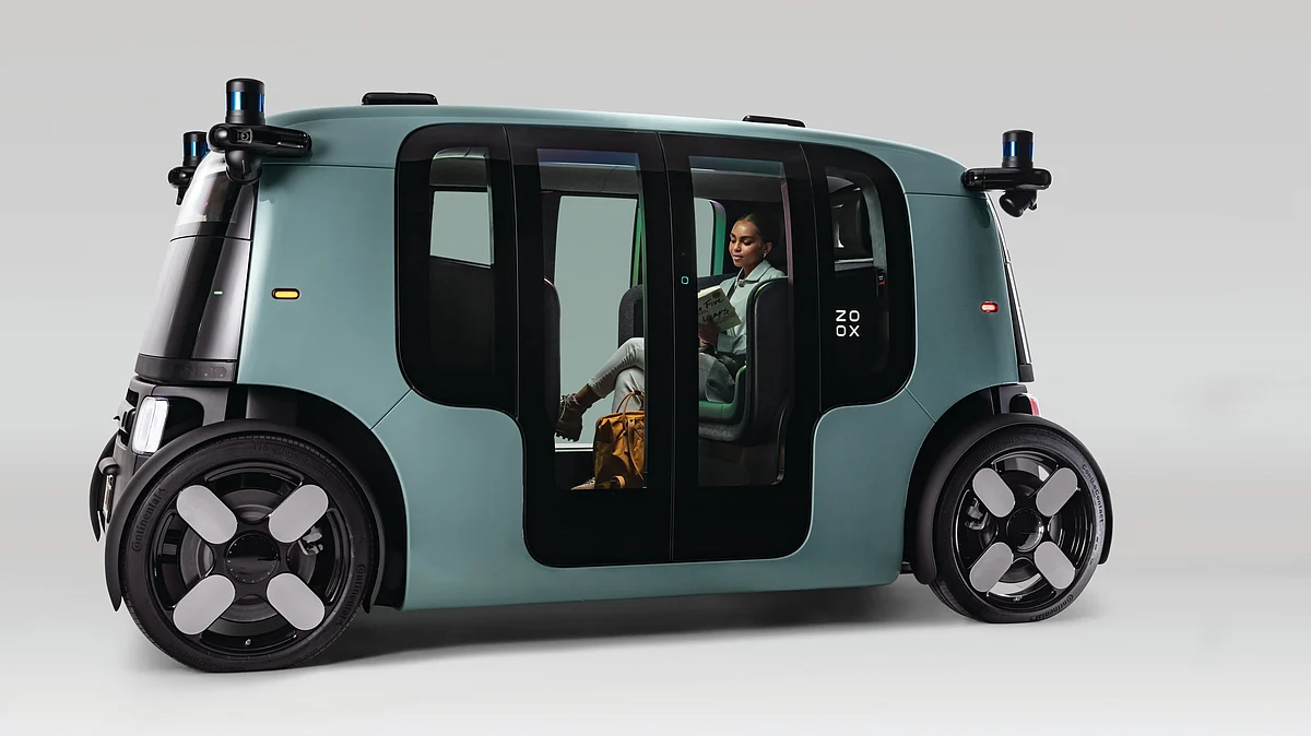 洋楽 animal car Driverless Future Is Here: Amazon's Zoox Shuttle Hits Street