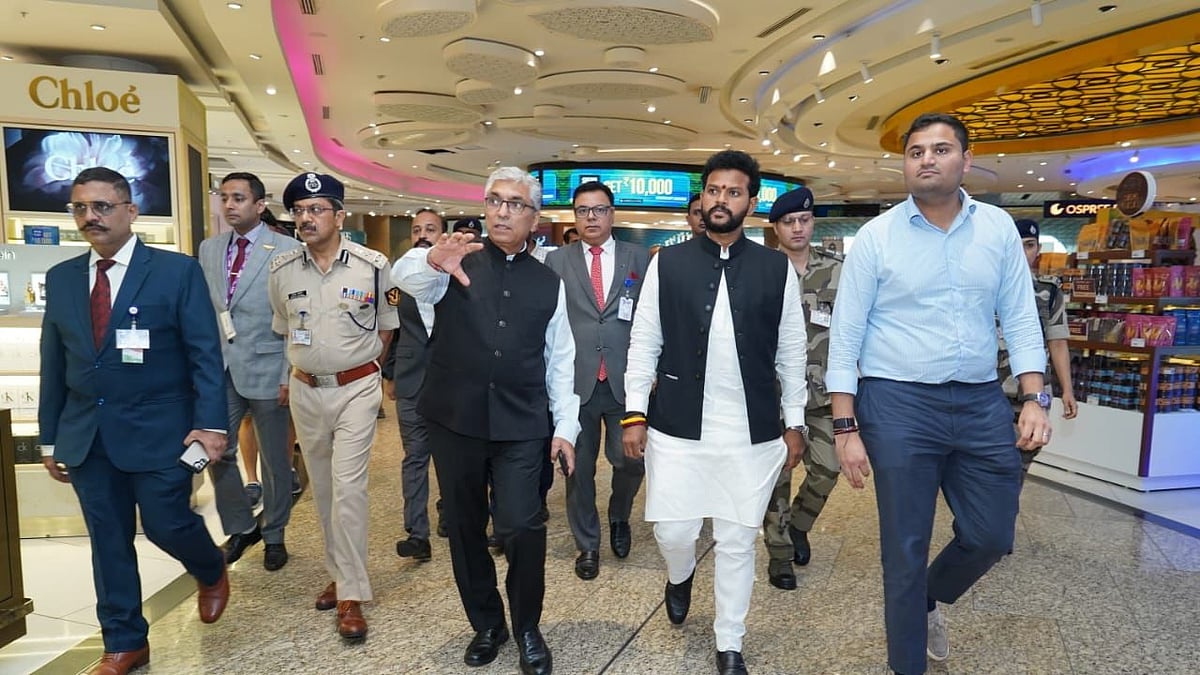 Mumbai: Civil Aviation Minister Visits NMIA Site, Reviews Project | 