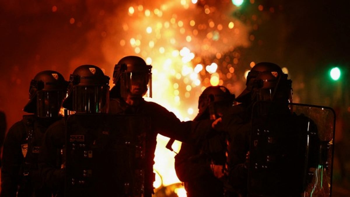 Violence breeds fear, not justice — society must embrace Gandhian non-violence and value education to heal global unrest | Representational Image