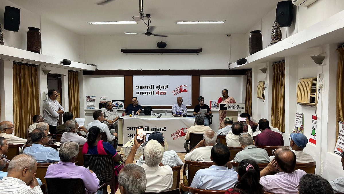 On Wednesday, public movement Aamchi Mumbai Aamchi BEST held a press conference at the Mumbai Press Club. | 