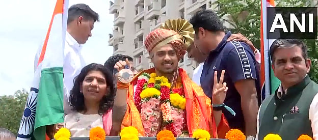 VIDEOS: Olympic Bronze Medallist Swapnil Kusale Gets Hero's Welcome In Pune | Video Screengrab