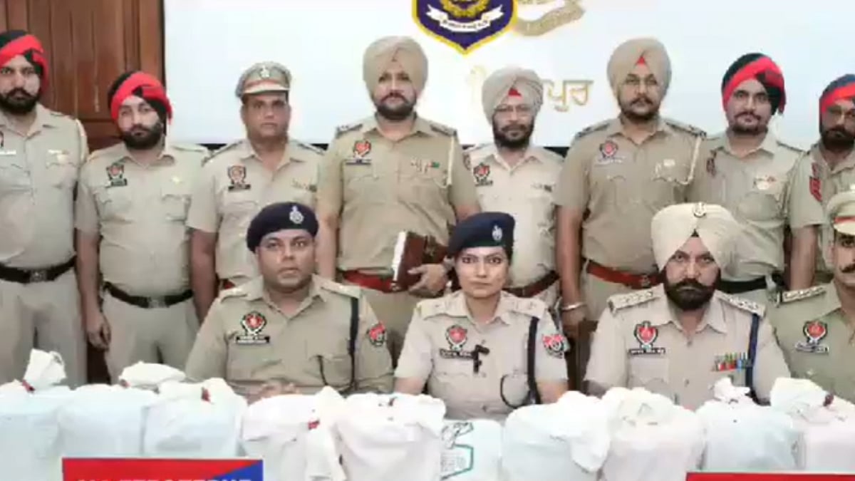 Punjab: Ferozepur Police Arrest Woman Drug Smuggler, Accomplice With 6.6 Kg Heroin And ₹6 Lakh Drug Money; VIDEO | X