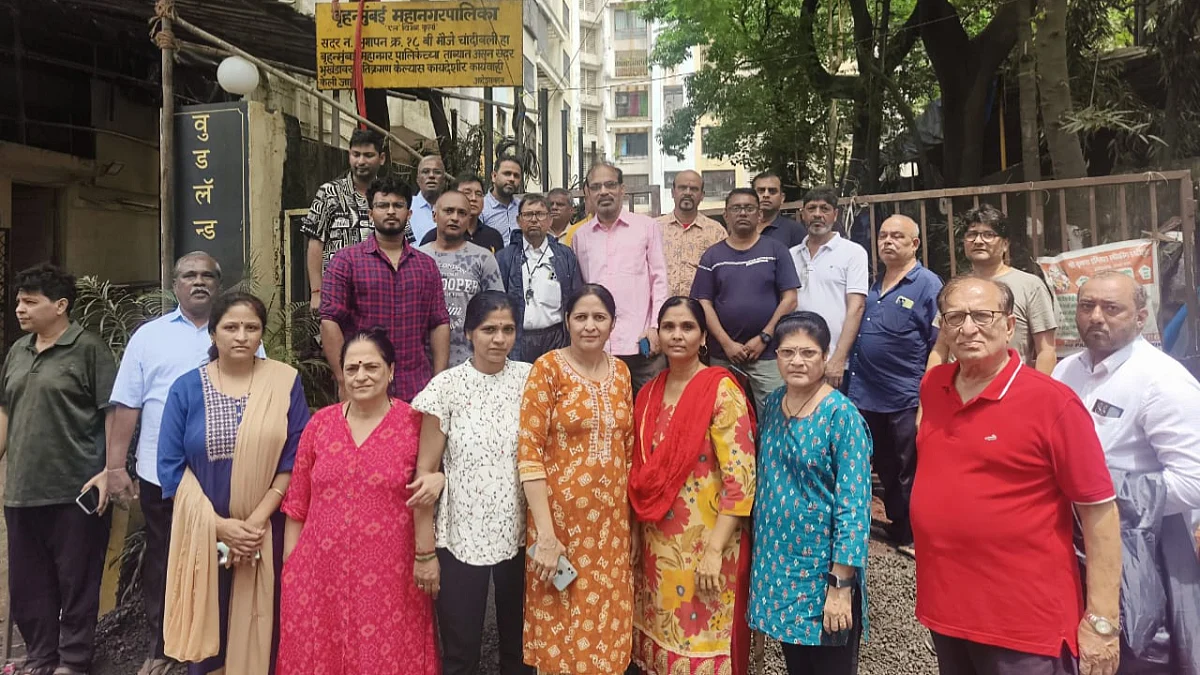 Mumbai: Chandivali Residents Protest BMC's Misuse Of Reserved Public Amenities Plot | 
