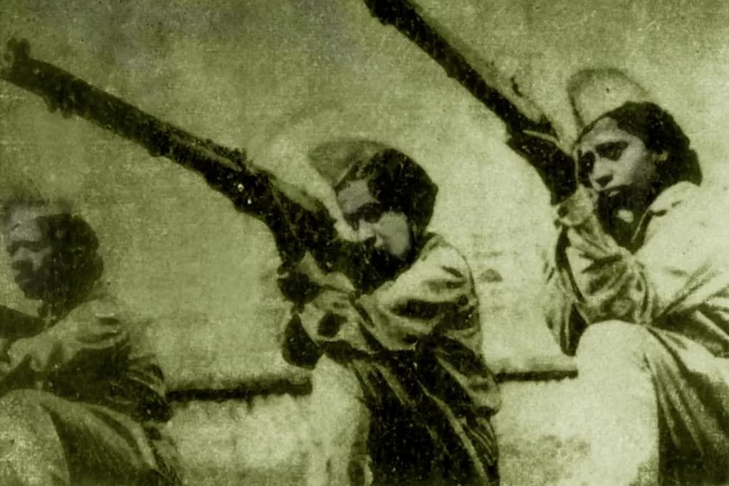 The soldier in the middle is the teenage Laxmi Panda in her INA days, as per the accounts of her family. Photo courtesy: Panda family