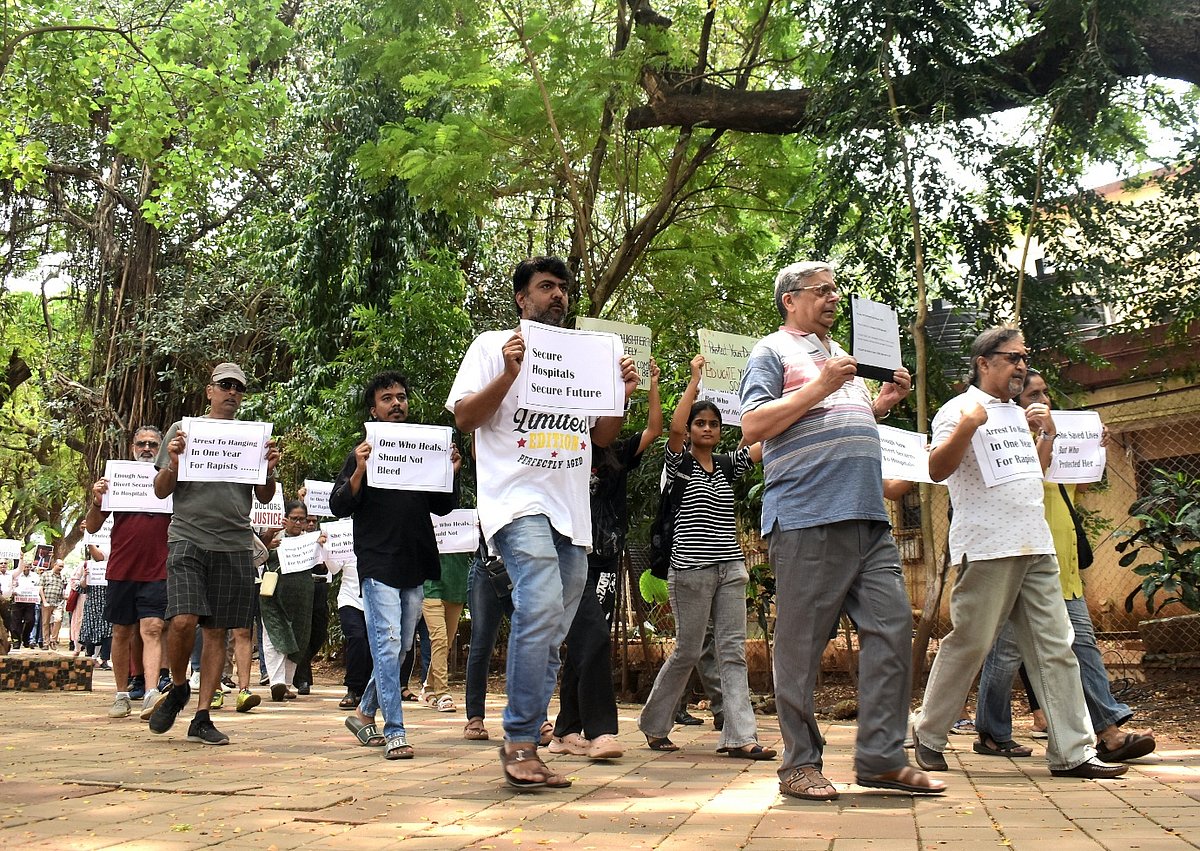 Protestors At Dadar's Shivaji Park 