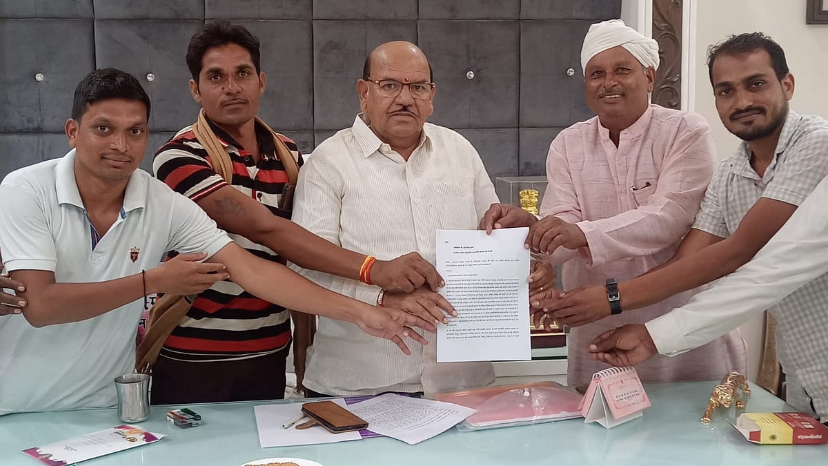 Madhya Pradesh: Sarva Adivasi Samaj Demands Probe Into Case Against 150 Tribal Youths | FP Photo