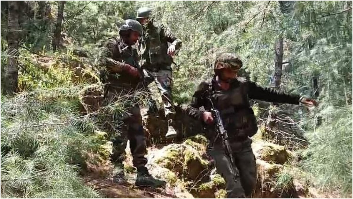 Encounter Breaks Out Between Terrorists & Security Forces In Jammu & Kashmir's Rajouri | (Representation Image) X