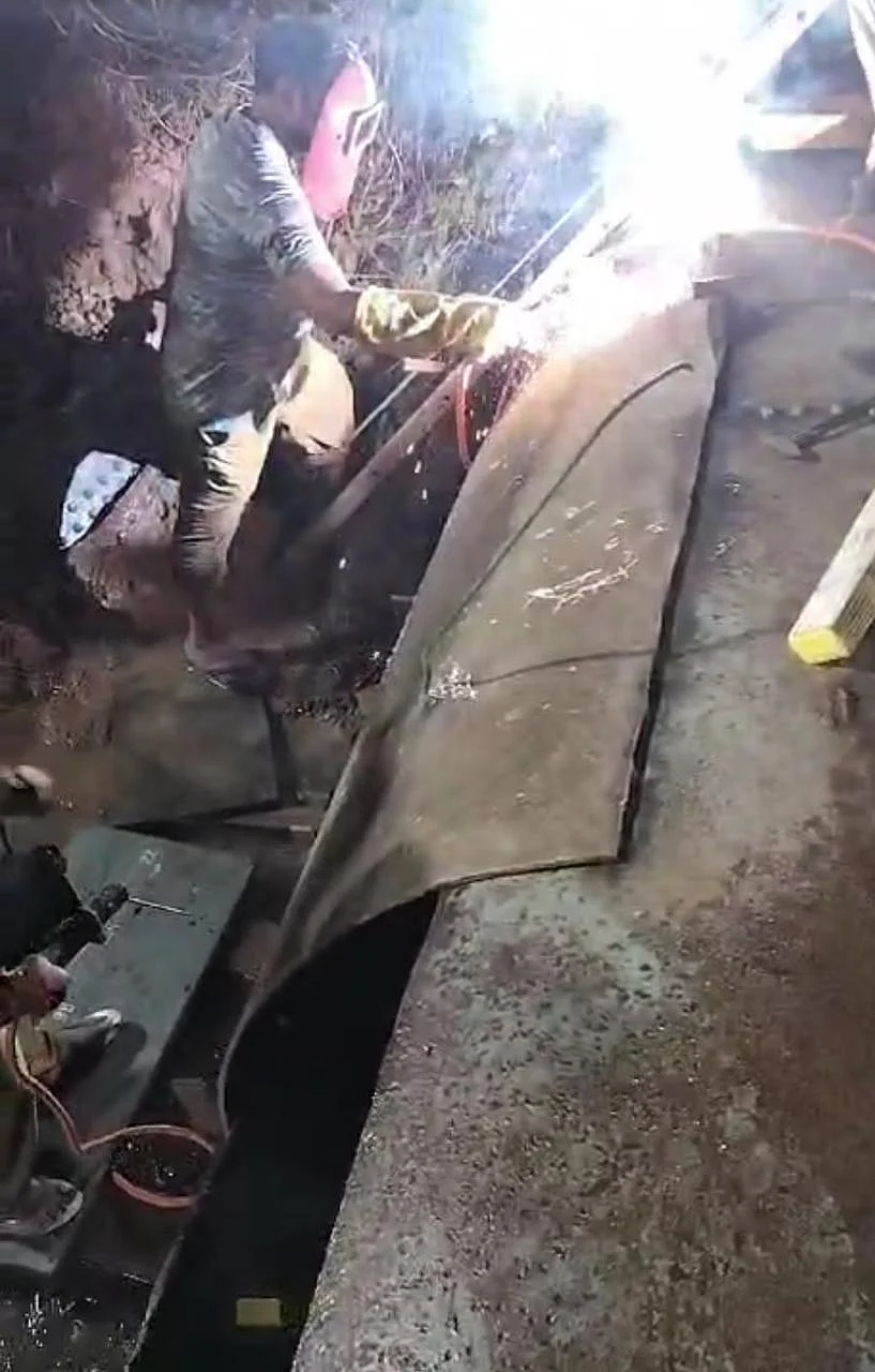 24 hours operation: BMC workers fixing the pipeline