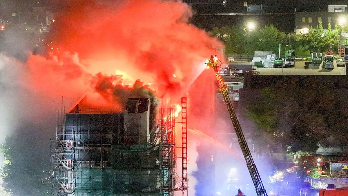Major Fire Ablaze In East London's Residential Tower; Hundreds Of Firefighters At Rescue