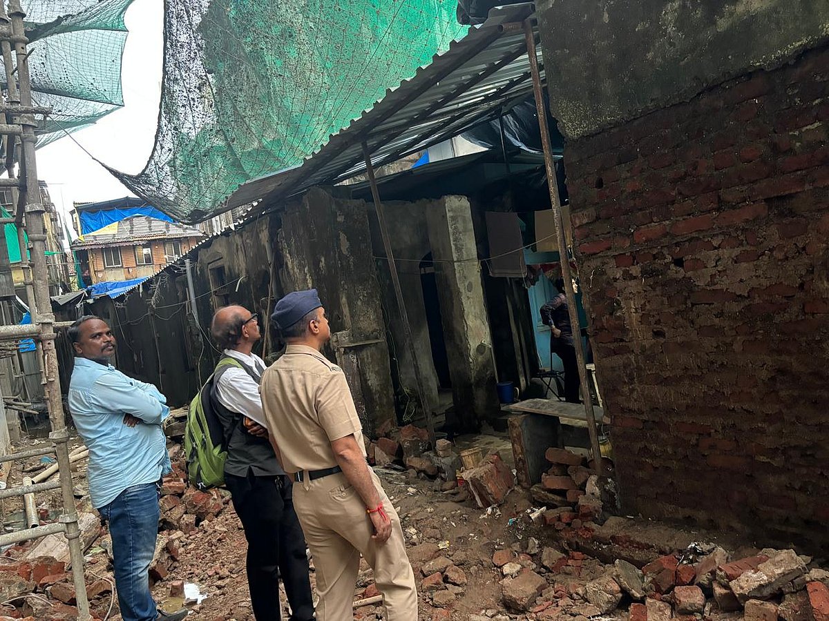 The MHADA building wall collapse at Charni road 