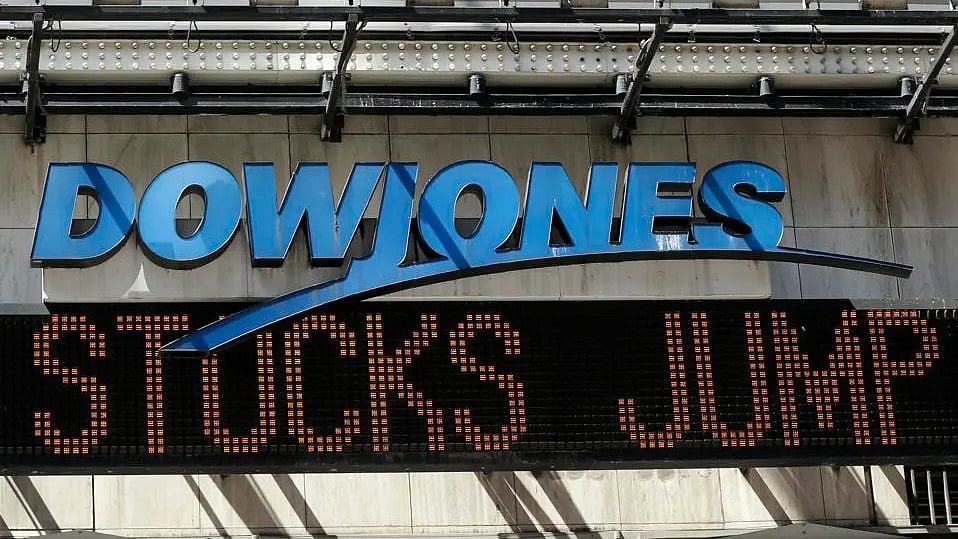 Dow Jones Breaks All-Time High Levels; Nasdaq, S&P 500 Closes With Slight Decline