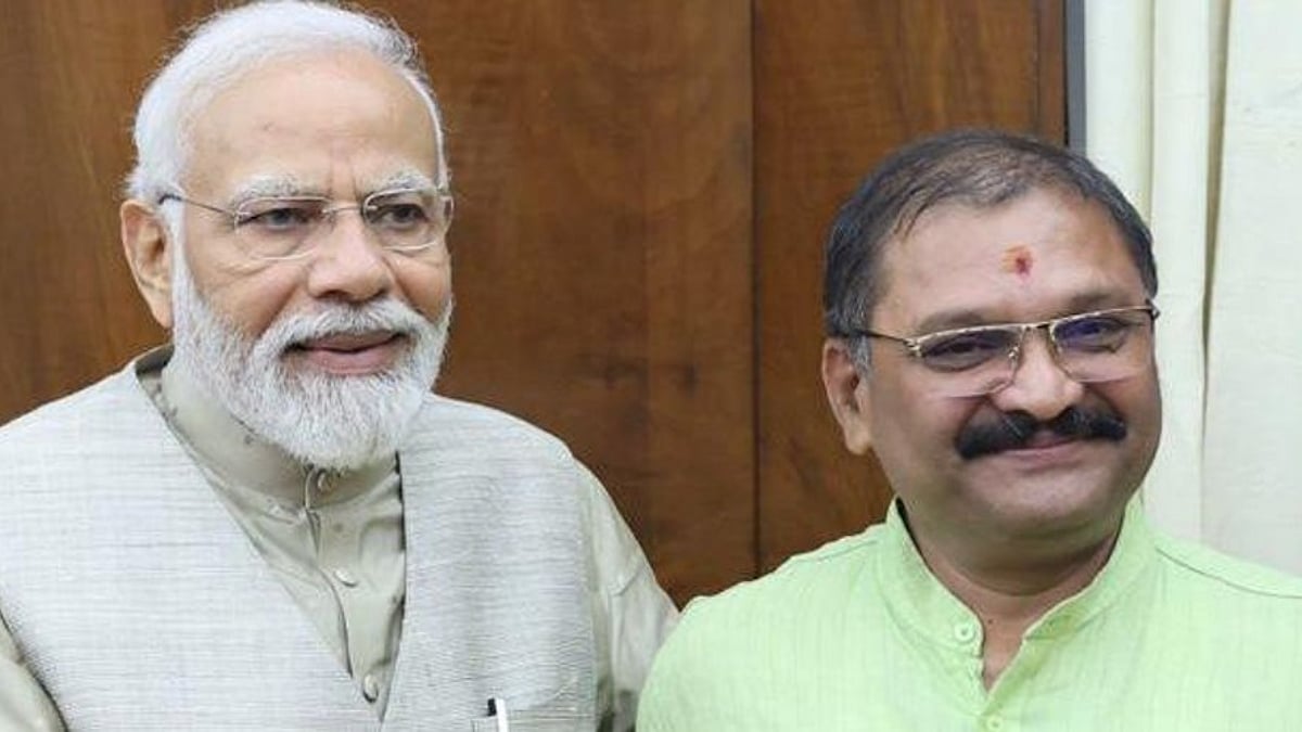 Chhattisgarh: MP Santosh Pandey Criticises Congress Over Rail Expansion Claims, Highlights Modi Government's Achievements | X