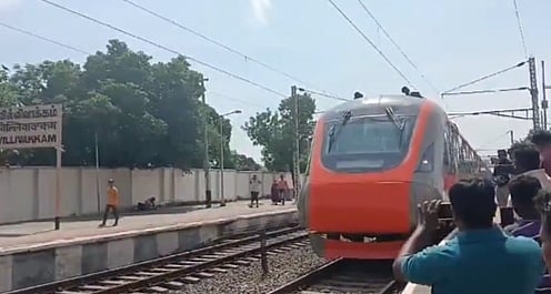 Vande Metro Inaugural Trial Run Kicks Off |