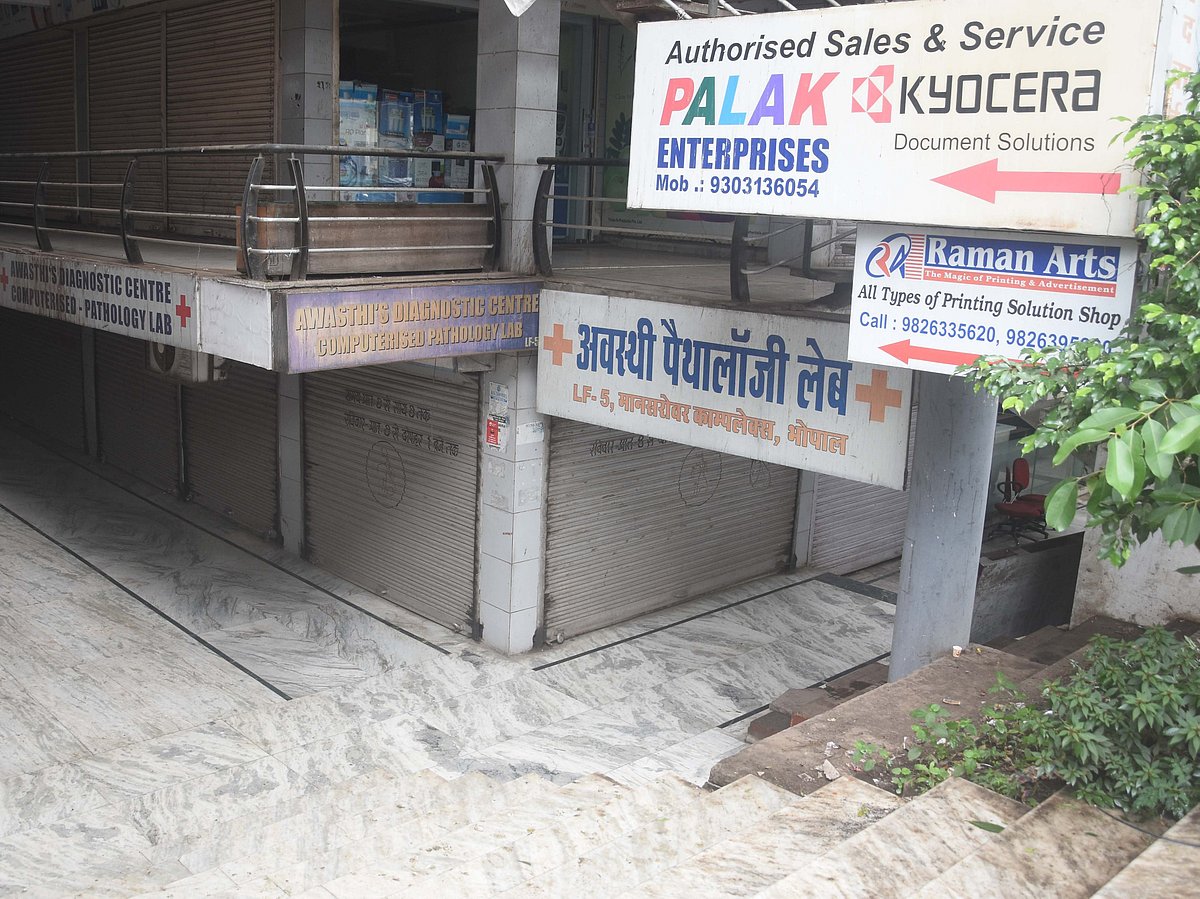 Pathologies being operated in the basement of complexes at various areas of Bhopal |