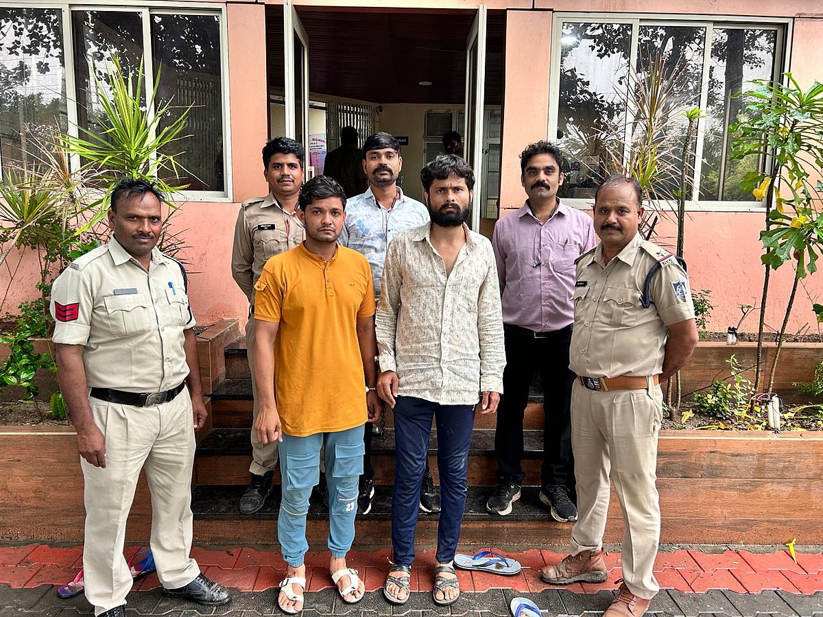 Arrested accused with police officials | 