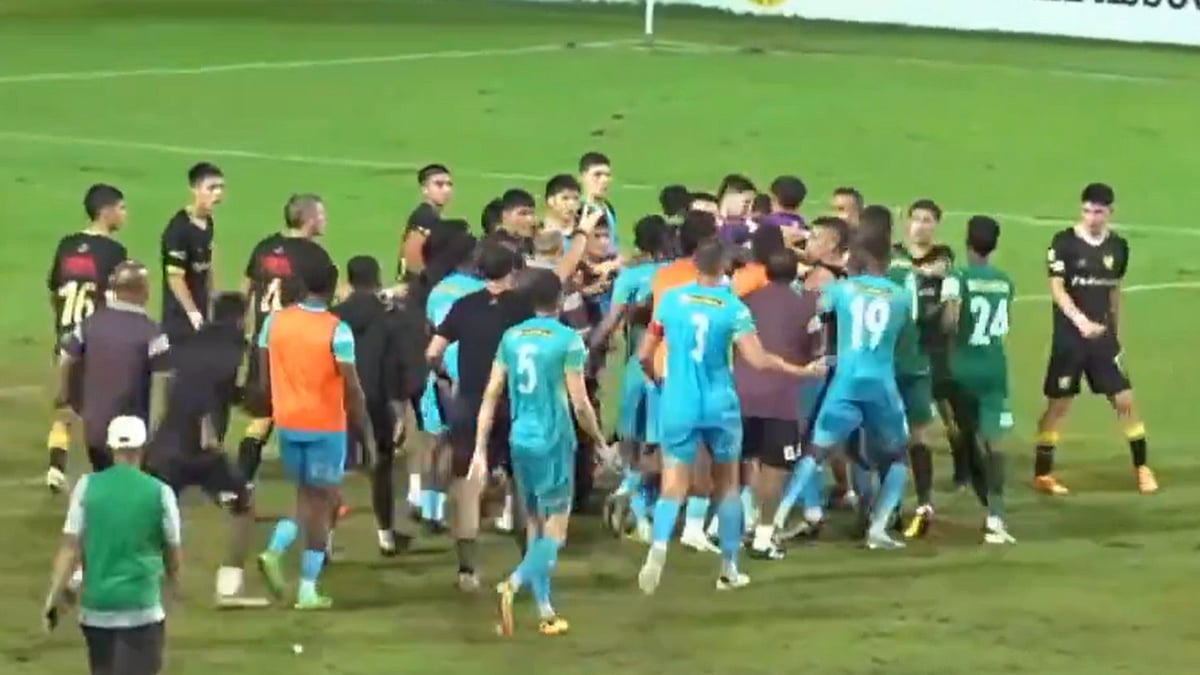 Fist Fight In Goa: Chennaiyan FC Brawl With CSD Defensa y Justicia After Losing In Bandodkar Memorial Trophy Match; Video