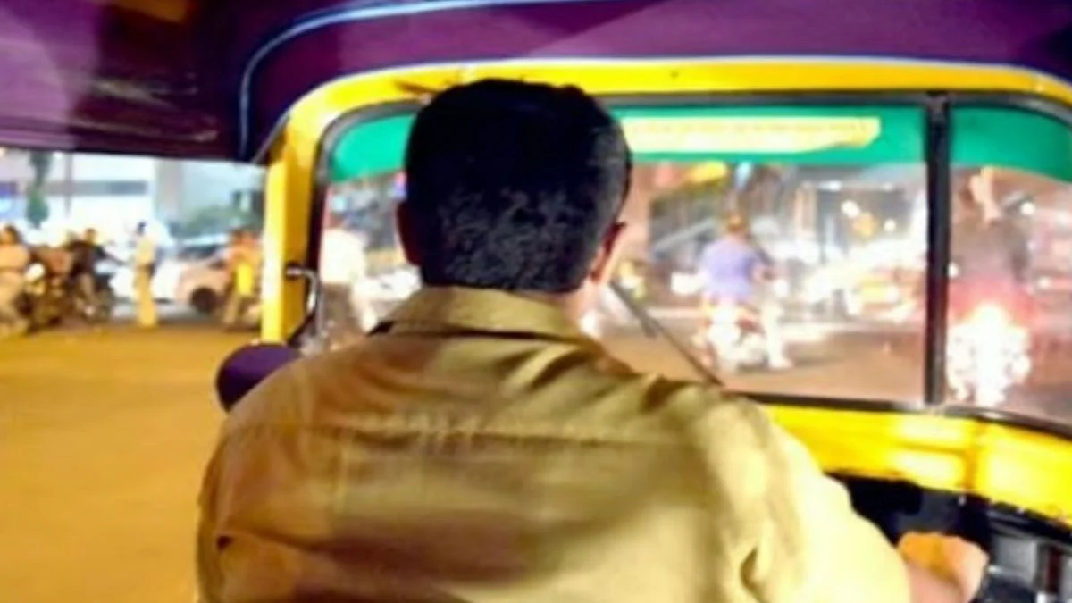 The accused rickshaw driver suddenly stopped the vehicle and attempted to touch the girl. She immediately protested and screamed loudly. | Representational Image