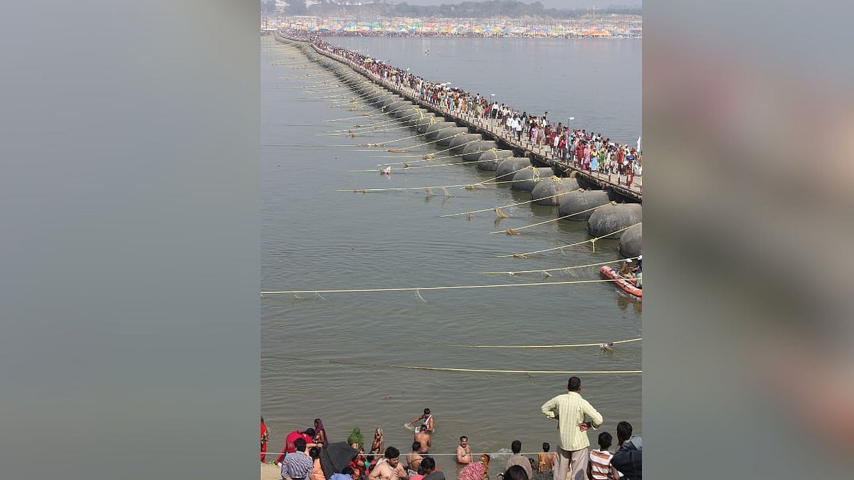Pontoon bridge at the 2013 Prayagraj Kumbh Mela | FPJ