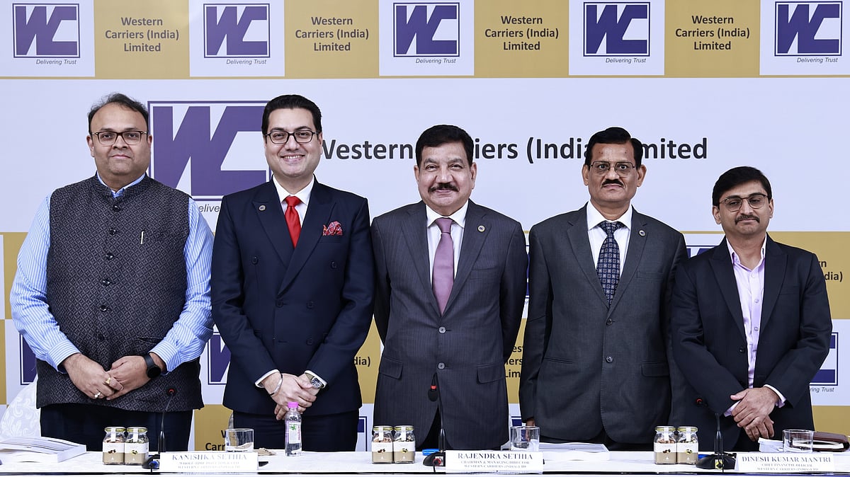 (L-R): Mr. Kamal Sultania, Executive Director, JM Financial Ltd, Mr. Kanishka Sethia, Whole-time Director and CEO, Western Carriers (India) Ltd, Mr. Rajendra Sethia, Chairman and MD, Western Carriers (India) Ltd, Mr. Dinesh Kumar Mantri, CFO, Western Carriers (India) Ltd and Mr. Kaushal Shah, Managing Director, Equity Capital Markets, Kotak Mahindra Capital Company Limited at a press conference in connection with the Western Carriers’ forthcoming Initial Public Offering (IPO). | SAMEER