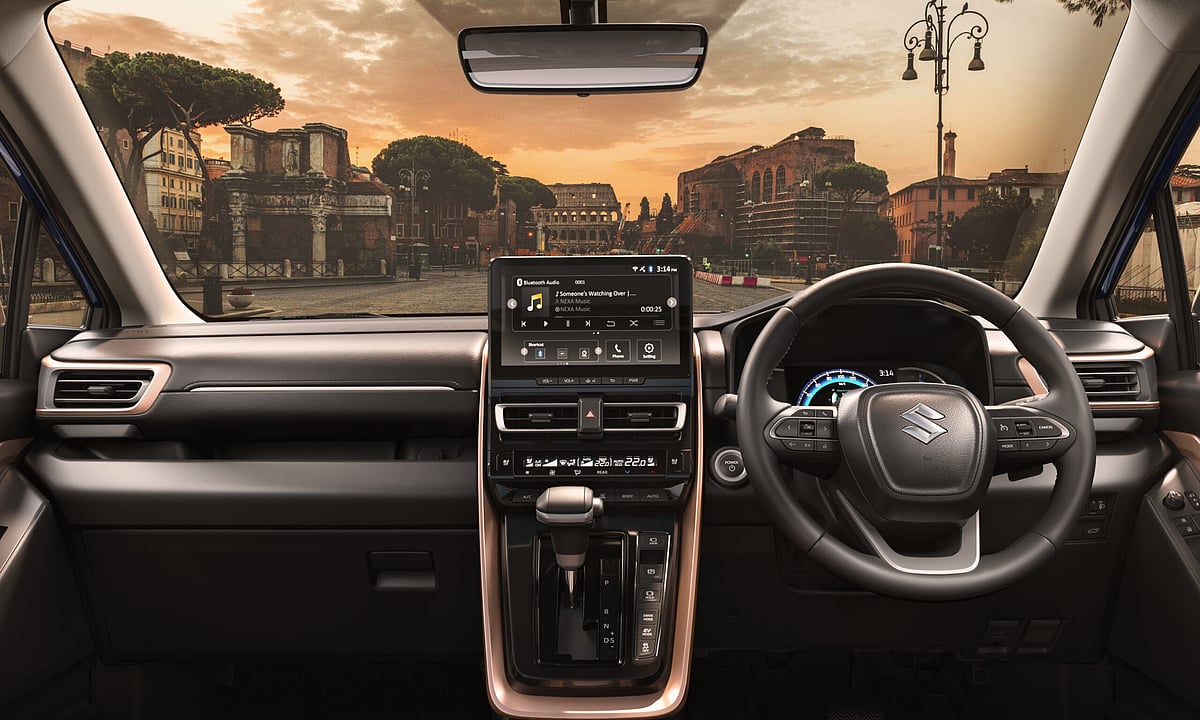Maruti Suzuki Invicto - Interior