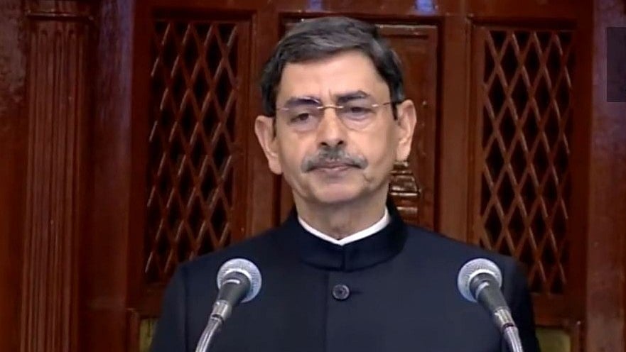 Tamil Nadu Governor RN Ravi Lands In Fresh Row For Asking Students To ...