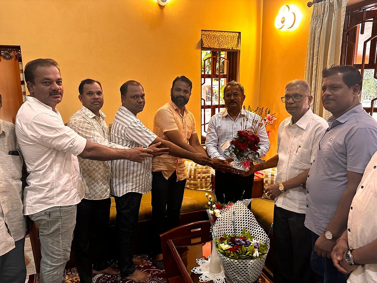 Unmesh Sharad Wagh, IRS, Chairman, JNPA and MD, VPPL, Agree to Meet Demands of Dye-Makers Association at Vadhvan