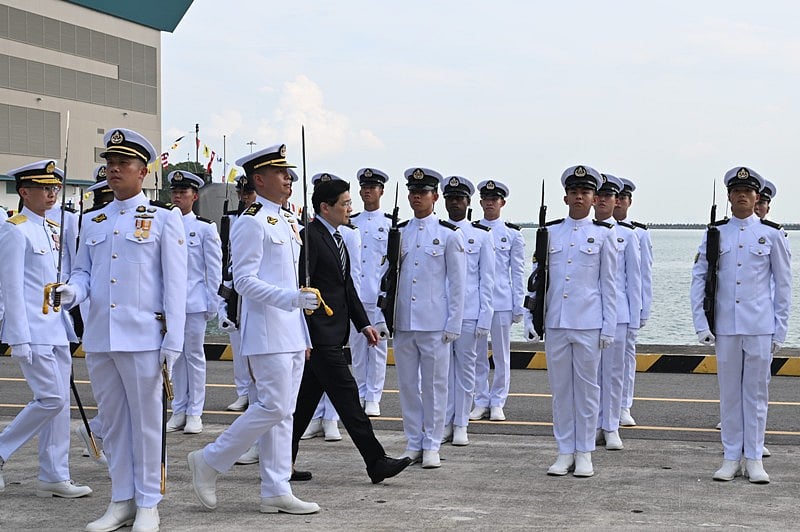 PM Wong inspects the Guard-of-Honour at RSS Singapura – Changi Naval Base. Photo courtesy: www.mindef.gov.sg