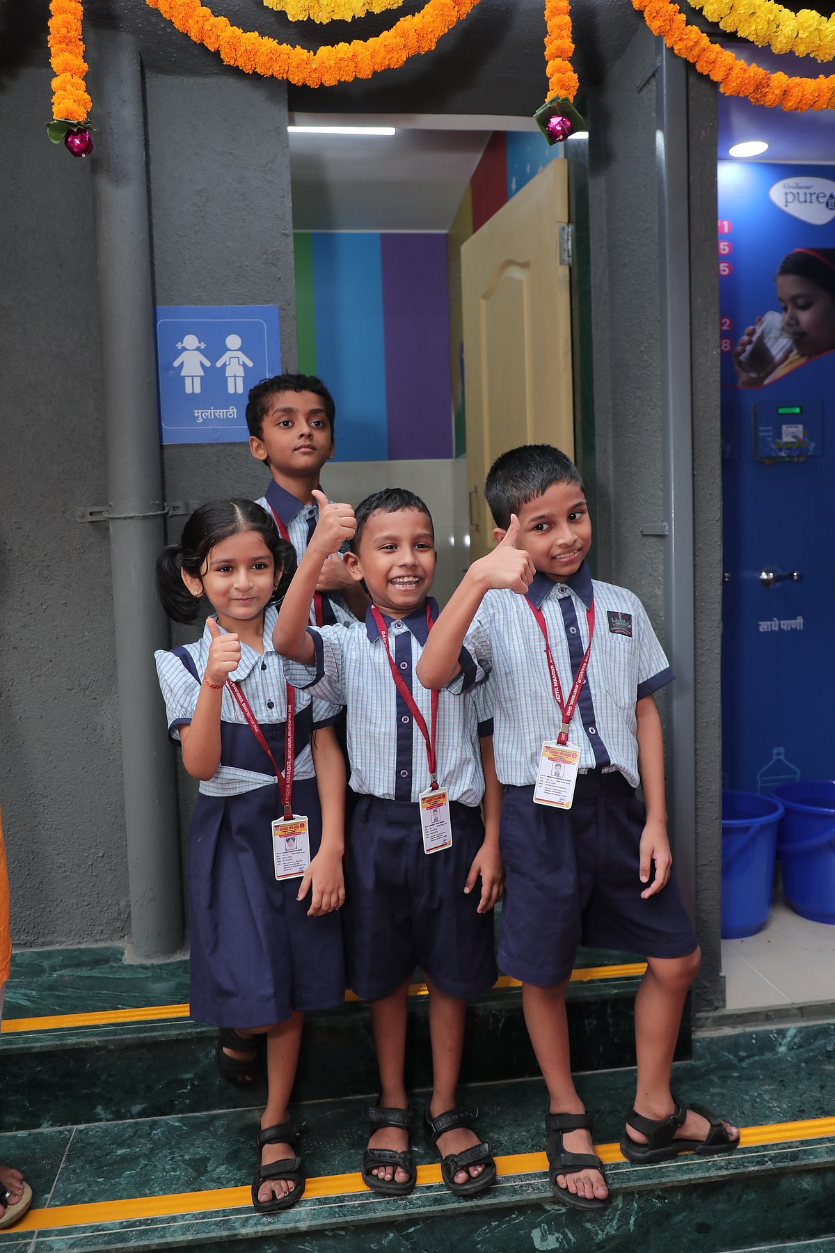 School kids give a thumbs up to the initiative 