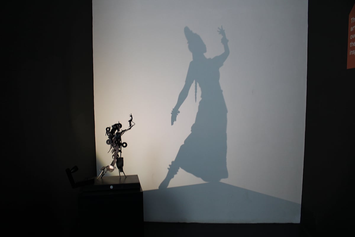 Shadow sculpture