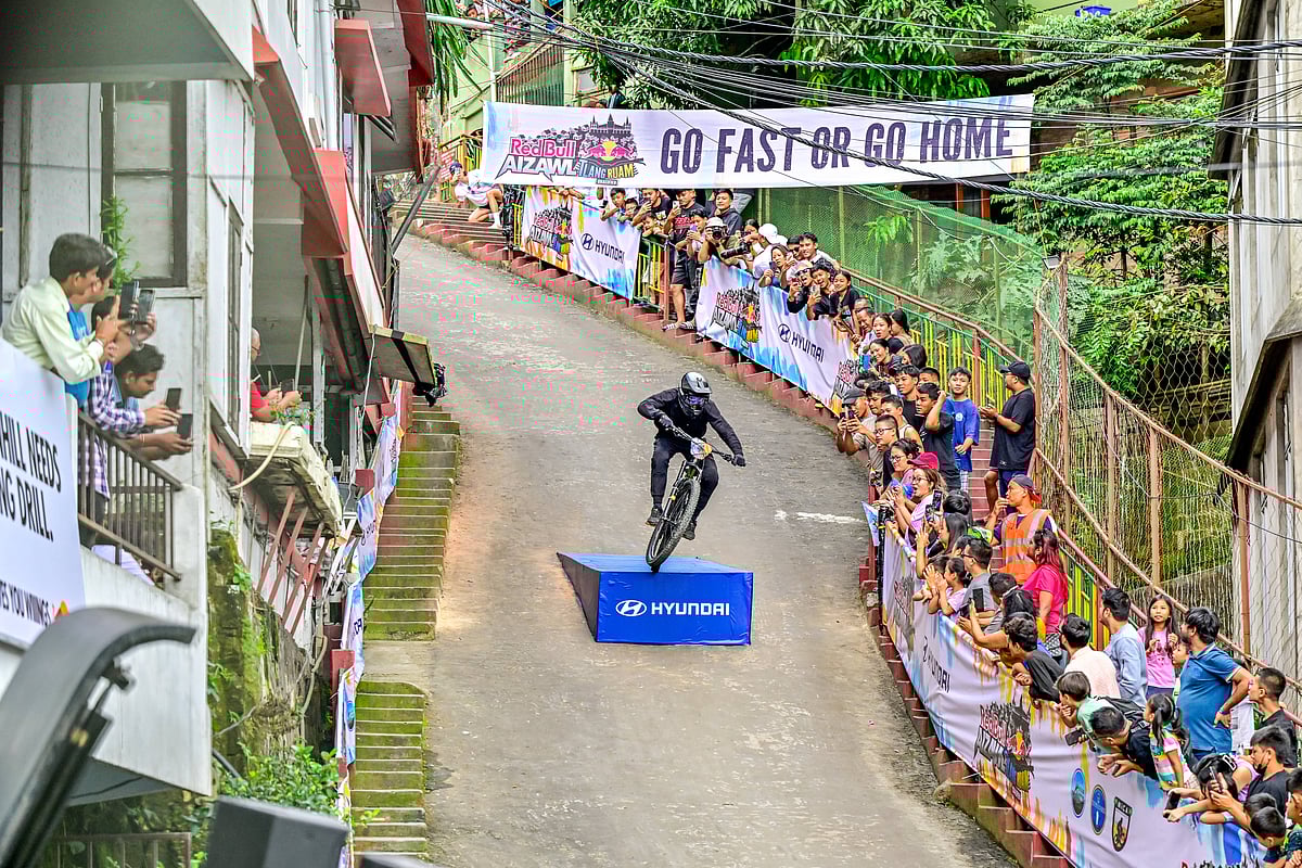 Hyundai Red Bull Tlang Ruam: India's First Urban Downhill MTB Event Wraps Up in Aizawl