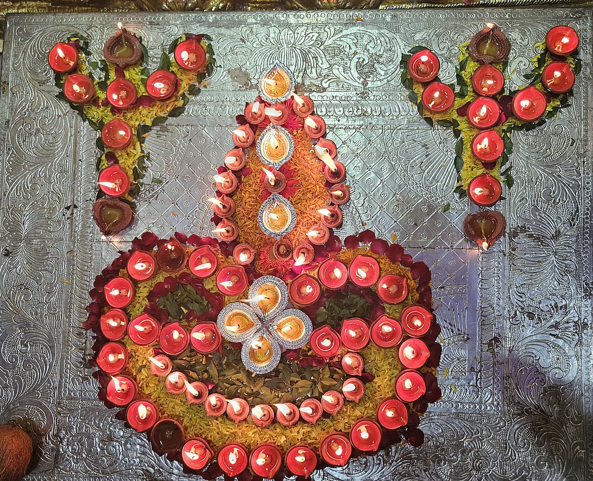 Kali Puja is celebrated tonight, honoring the goddess of power, with rituals commencing across Mumbai's Bengali communities