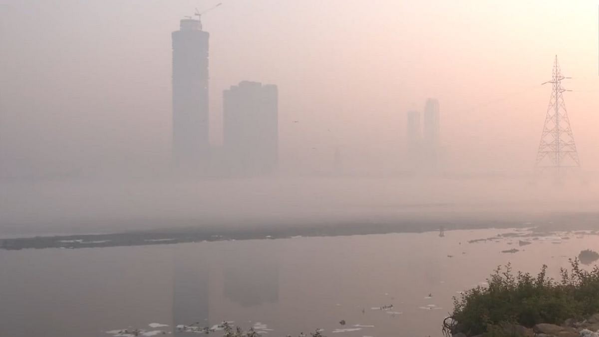 Delhi's Air Quality Remains In 'Very Poor' Category, Residents Report Health Issues As AQI Hits 332
